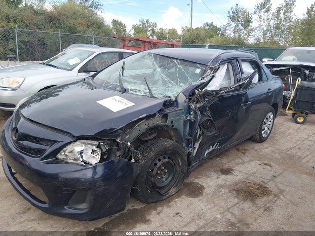 46190974 :رقم المزاد ، 2T1BU4EE7CC893500 vin ، 2012 Toyota Corolla Le مزاد بيع