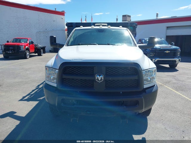 46190999 :رقم المزاد ، 3C7WRTAL7JG272913 vin ، 2018 Ram 3500 Chassis Tradesman/slt مزاد بيع