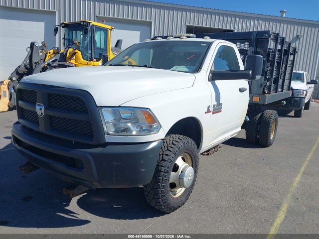 46190999 :رقم المزاد ، 3C7WRTAL7JG272913 vin ، 2018 Ram 3500 Chassis Tradesman/slt مزاد بيع
