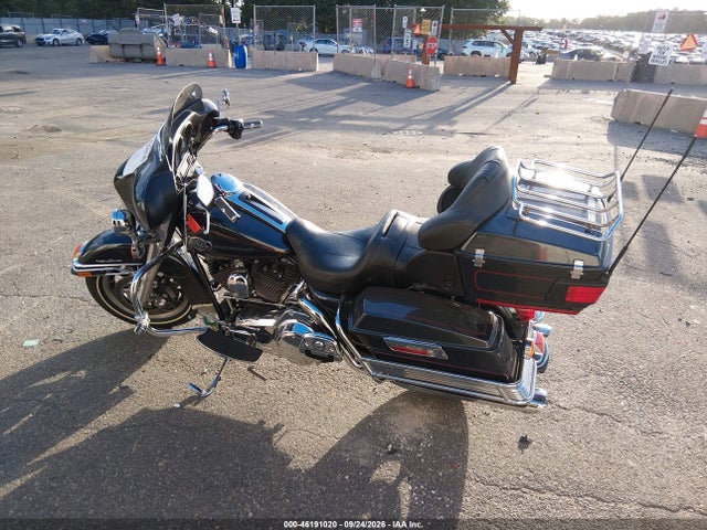 46191020 :رقم المزاد ، 1HD1FC41X8Y637965 vin ، 2008 Harley-davidson Flhtcui مزاد بيع