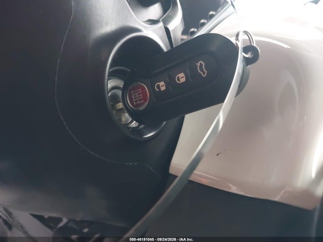 Fiat 500E BATTERY ELECTRIC 2016 3C3CFFGE5GT113718 Image 11