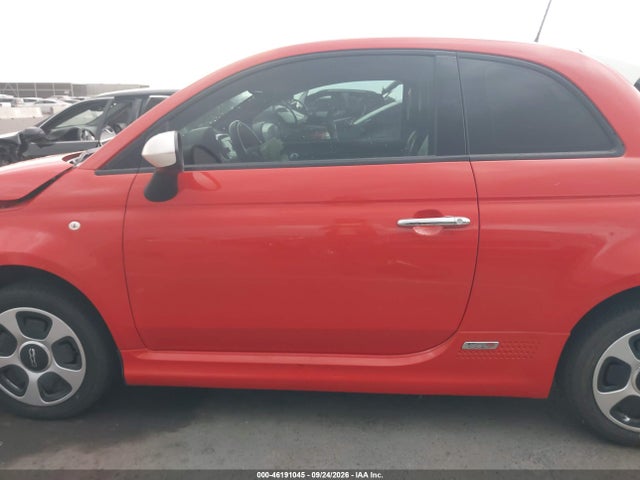 Fiat 500E BATTERY ELECTRIC 2016 3C3CFFGE5GT113718 Image 14