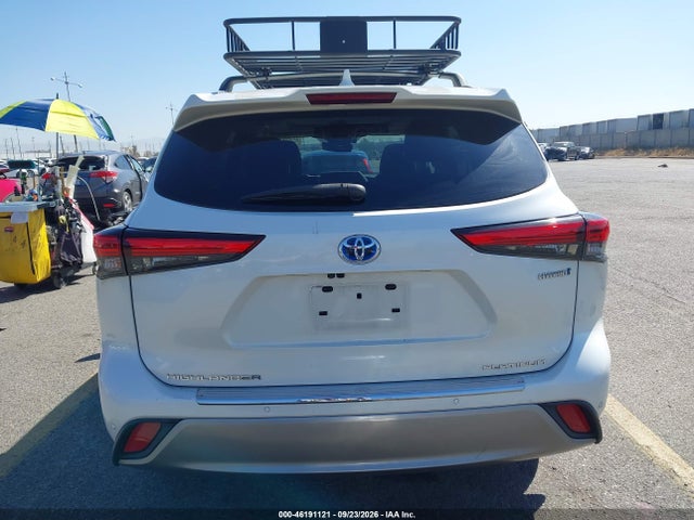 Toyota Highlander Hybrid Platinum 2021 5TDEBRCH9MS021728 Image 17