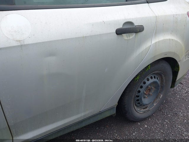 46191198 :رقم المزاد ، 1FADP3E24GL322390 vin ، 2016 Ford Focus S مزاد بيع