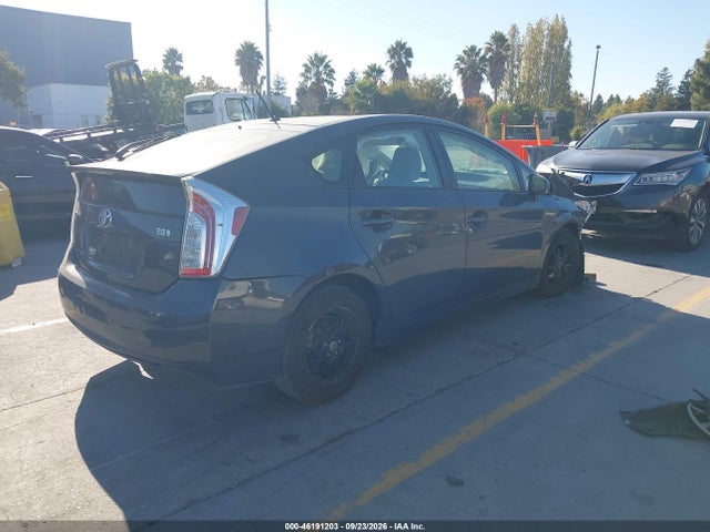 Продажа на аукционе авто 2015 Toyota Prius Two, vin: JTDKN3DU3F0461386, номер лота: 46191203