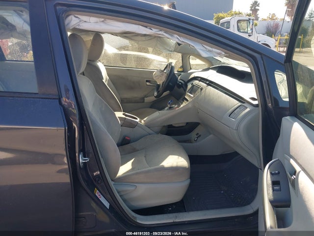 Продажа на аукционе авто 2015 Toyota Prius Two, vin: JTDKN3DU3F0461386, номер лота: 46191203