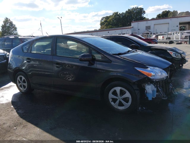 Продажа на аукционе авто 2014 Toyota Prius Three, vin: JTDKN3DU2E1740532, номер лота: 46191214
