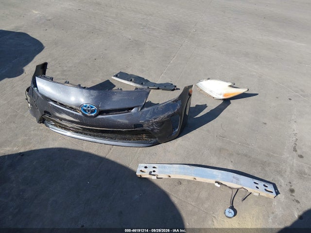 Продажа на аукционе авто 2014 Toyota Prius Three, vin: JTDKN3DU2E1740532, номер лота: 46191214