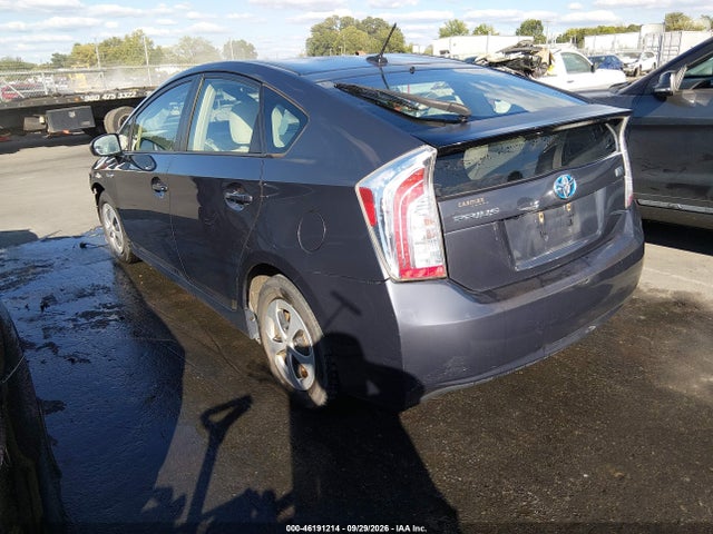 Продажа на аукционе авто 2014 Toyota Prius Three, vin: JTDKN3DU2E1740532, номер лота: 46191214