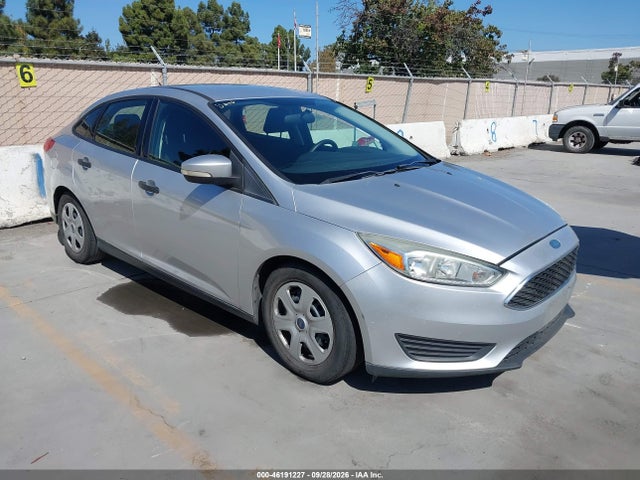 Ford FOCUS S 2016 1FADP3E28GL383306 главное изображение