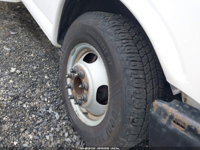 2007 Chevrolet Express Cutaway Work Van მანქანა იყიდება აუქციონზე, vin: 1GBJG31U671235384, აუქციონის ნომერი: 46191238