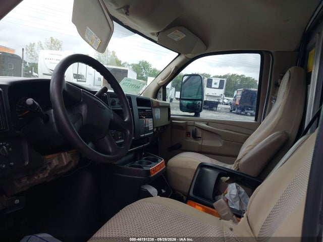 2007 Chevrolet Express Cutaway Work Van მანქანა იყიდება აუქციონზე, vin: 1GBJG31U671235384, აუქციონის ნომერი: 46191238