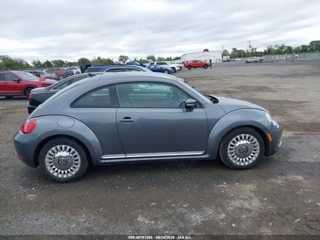 2015 Volkswagen Beetle 1.8t მანქანა იყიდება აუქციონზე, vin: 3VWJ17AT4FM614460, აუქციონის ნომერი: 46191308