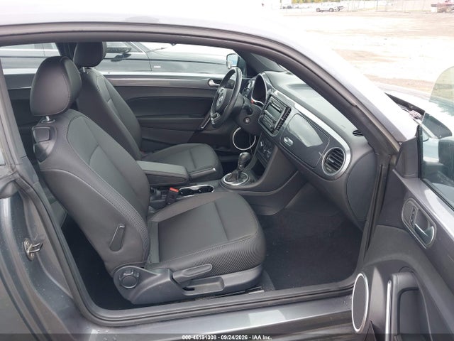 2015 Volkswagen Beetle 1.8t მანქანა იყიდება აუქციონზე, vin: 3VWJ17AT4FM614460, აუქციონის ნომერი: 46191308