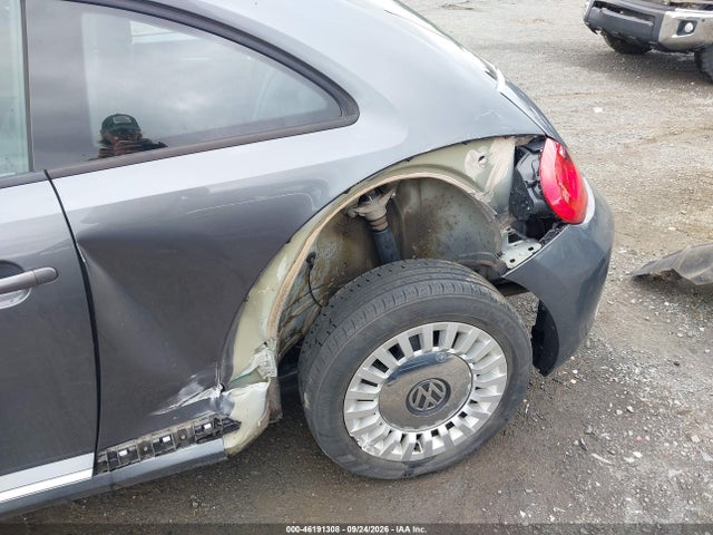 2015 Volkswagen Beetle 1.8t მანქანა იყიდება აუქციონზე, vin: 3VWJ17AT4FM614460, აუქციონის ნომერი: 46191308