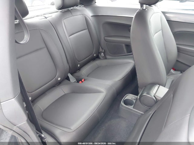 2015 Volkswagen Beetle 1.8t მანქანა იყიდება აუქციონზე, vin: 3VWJ17AT4FM614460, აუქციონის ნომერი: 46191308