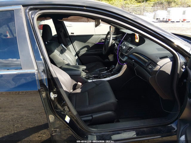 46191325 :رقم المزاد ، 1HGCR2F54DA023851 vin ، 2013 Honda Accord Sport مزاد بيع