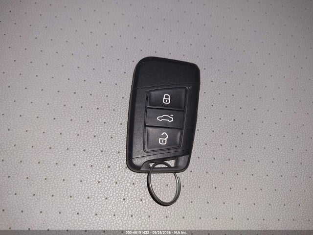 46191432 :رقم المزاد ، 3VWN57BU8MM011750 vin ، 2021 Volkswagen Jetta 1.4t R-line/1.4t S مزاد بيع