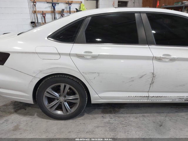 46191432 :رقم المزاد ، 3VWN57BU8MM011750 vin ، 2021 Volkswagen Jetta 1.4t R-line/1.4t S مزاد بيع
