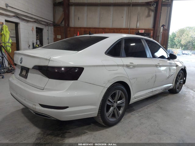 46191432 :رقم المزاد ، 3VWN57BU8MM011750 vin ، 2021 Volkswagen Jetta 1.4t R-line/1.4t S مزاد بيع