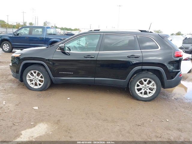 Продаж на аукціоні авто 2017 Jeep Cherokee Latitude 4x4, vin: 1C4PJMCS5HW633800, номер лоту: 46191488