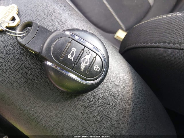 Продаж на аукціоні авто 2015 Mini Hardtop Cooper S, vin: WMWXP7C5XF2A58575, номер лоту: 46191508
