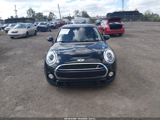 Продаж на аукціоні авто 2015 Mini Hardtop Cooper S, vin: WMWXP7C5XF2A58575, номер лоту: 46191508