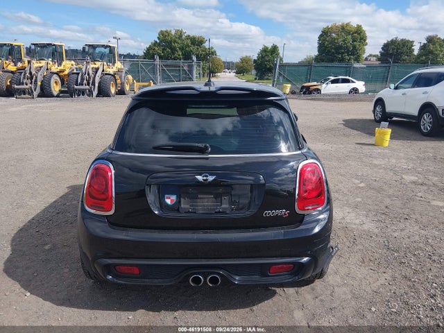 Продаж на аукціоні авто 2015 Mini Hardtop Cooper S, vin: WMWXP7C5XF2A58575, номер лоту: 46191508