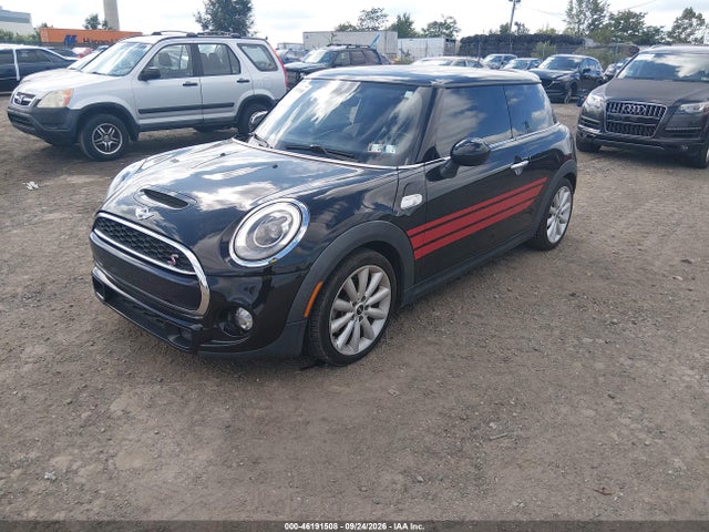 Продаж на аукціоні авто 2015 Mini Hardtop Cooper S, vin: WMWXP7C5XF2A58575, номер лоту: 46191508