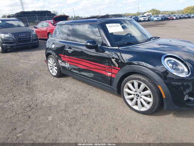 Продаж на аукціоні авто 2015 Mini Hardtop Cooper S, vin: WMWXP7C5XF2A58575, номер лоту: 46191508