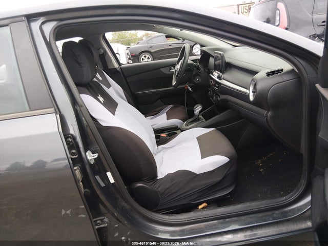 46191546 :رقم المزاد ، 3KPF24AD1KE040112 vin ، 2019 Kia Forte Lxs مزاد بيع