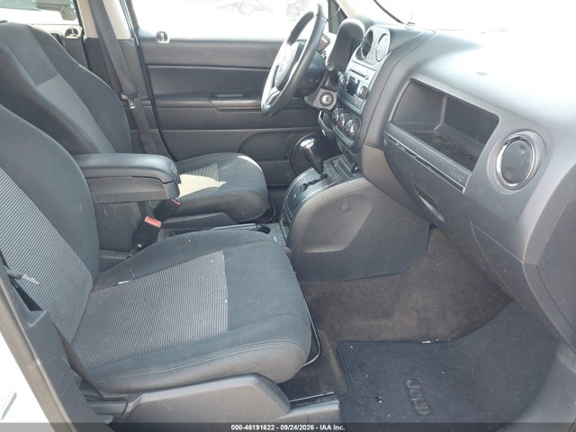 1C4NJPBA7FD399377 Jeep Patriot Altitude Edition