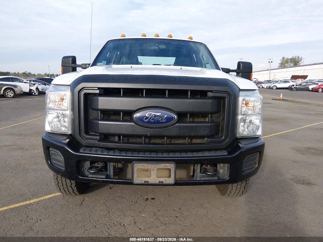 46191637 :رقم المزاد ، 1FD8W3HT8FEA24345 vin ، 2015 Ford F-350 Chassis Xl مزاد بيع