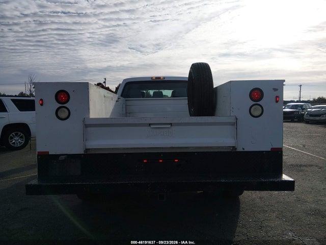 46191637 :رقم المزاد ، 1FD8W3HT8FEA24345 vin ، 2015 Ford F-350 Chassis Xl مزاد بيع