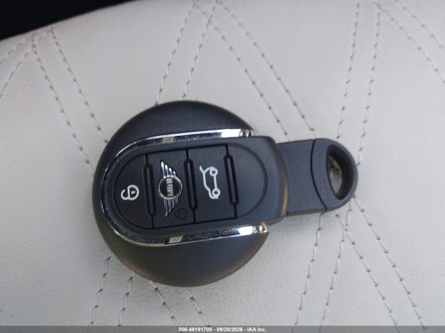 2022 Mini Capota Dura Cooper S მანქანა იყიდება აუქციონზე, vin: WMW53DH02N2R16129, აუქციონის ნომერი: 46191700