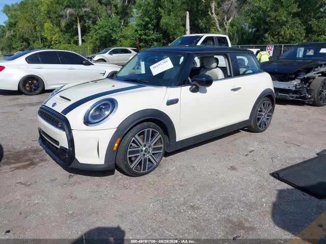 2022 Mini Capota Dura Cooper S მანქანა იყიდება აუქციონზე, vin: WMW53DH02N2R16129, აუქციონის ნომერი: 46191700