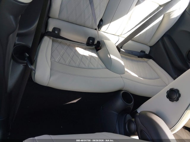 2022 Mini Capota Dura Cooper S მანქანა იყიდება აუქციონზე, vin: WMW53DH02N2R16129, აუქციონის ნომერი: 46191700