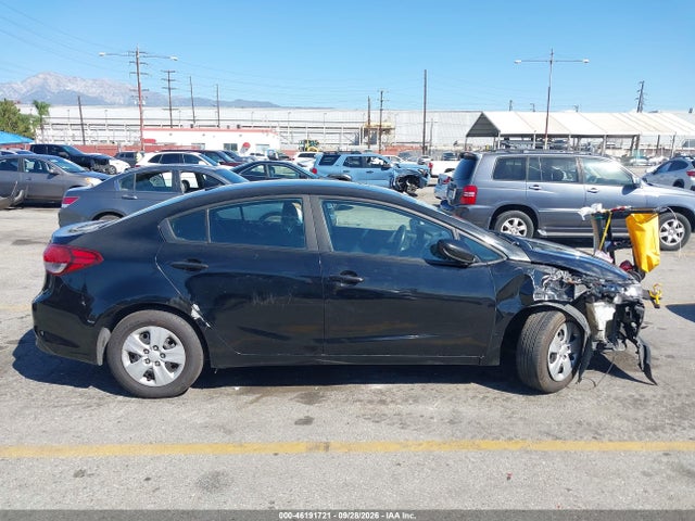 KIA FORTE LX 2018 3KPFK4A75JE251662 Image 13