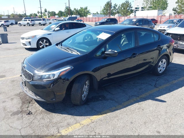 KIA FORTE LX 2018 3KPFK4A75JE251662 Image 2