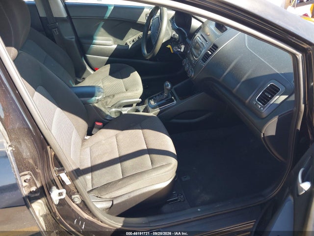 KIA FORTE LX 2018 3KPFK4A75JE251662 Image 5
