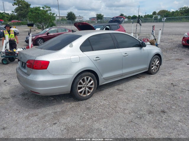 Продажа на аукционе авто 2014 Volkswagen Jetta Se W/connectivity/sunroof, vin: 3VWD07AJ9EM433531, номер лота: 46191739