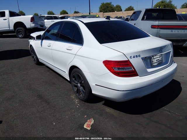 2014 Mercedes-benz C-class C 250 Luxury მანქანა იყიდება აუქციონზე, vin: WDDGF4HB4EA952937, აუქციონის ნომერი: 46191796
