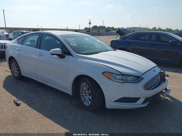 Продажа на аукционе авто 2017 Ford Fusion S, vin: 3FA6P0G7XHR231725, номер лота: 46191814