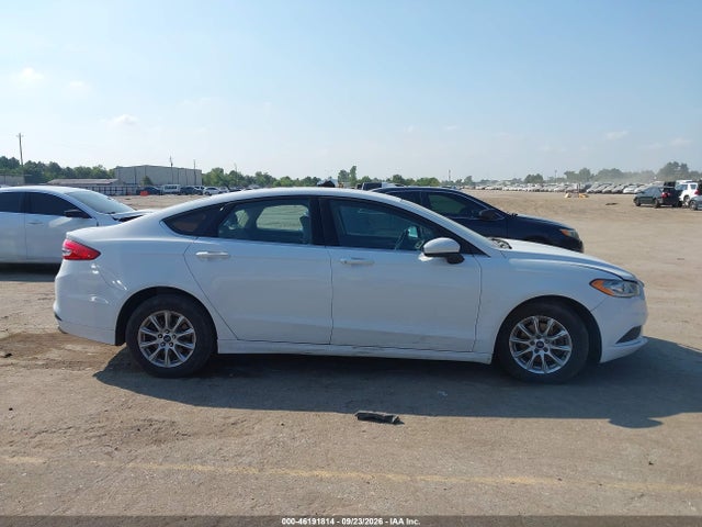 Продажа на аукционе авто 2017 Ford Fusion S, vin: 3FA6P0G7XHR231725, номер лота: 46191814