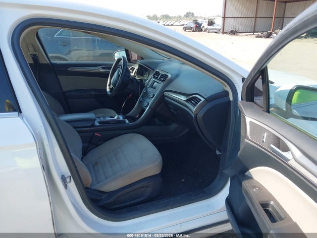 Продажа на аукционе авто 2017 Ford Fusion S, vin: 3FA6P0G7XHR231725, номер лота: 46191814