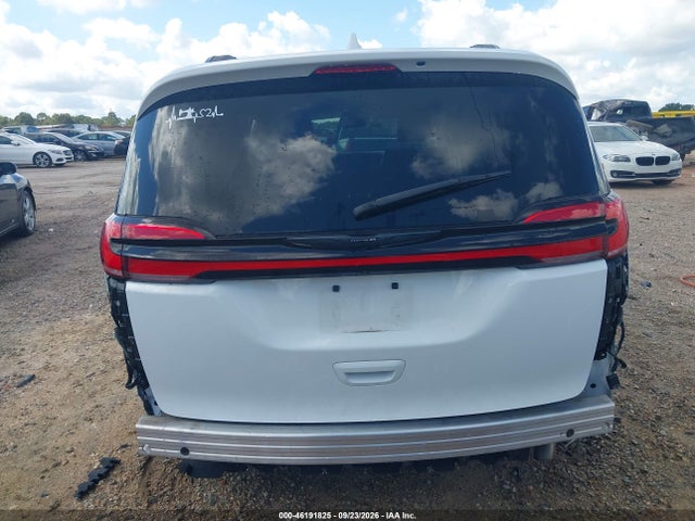 Продаж на аукціоні авто 2022 Chrysler Pacifica Touring L, vin: 2C4RC1BG8NR112895, номер лоту: 46191825