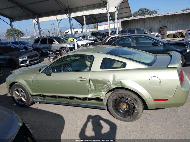Продажа на аукционе авто 2006 Ford Mustang V6, vin: 1ZVFT80N865106992, номер лота: 46191829