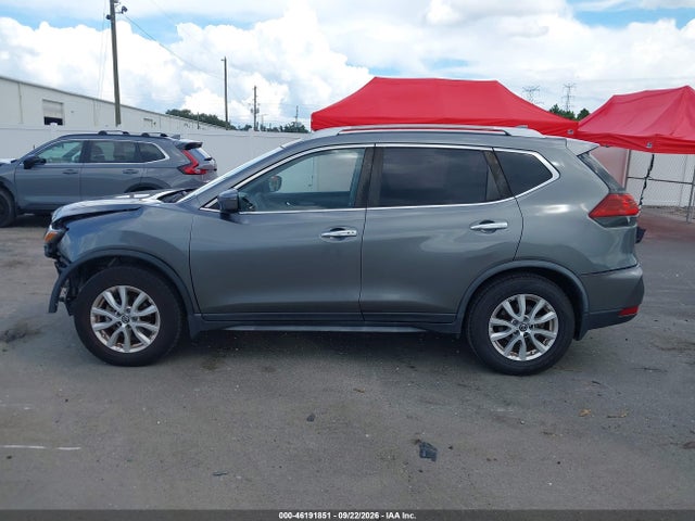 46191851 :رقم المزاد ، JN8AT2MT8JW457363 vin ، 2018 Nissan Rogue Sv مزاد بيع