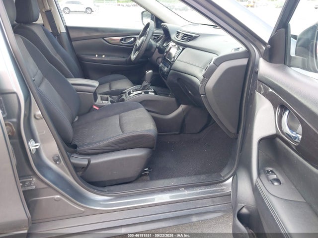 46191851 :رقم المزاد ، JN8AT2MT8JW457363 vin ، 2018 Nissan Rogue Sv مزاد بيع