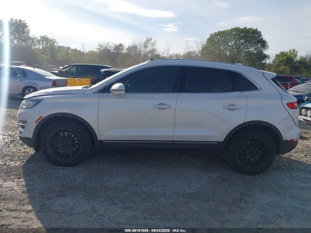 46191859 :رقم المزاد ، 5LMCJ2D93GUJ18201 vin ، 2016 Lincoln Mkc Select مزاد بيع